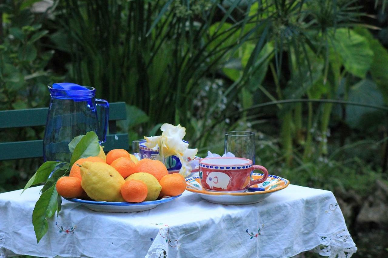 Iride Bed And Breakfast Baronissi Bagian luar foto